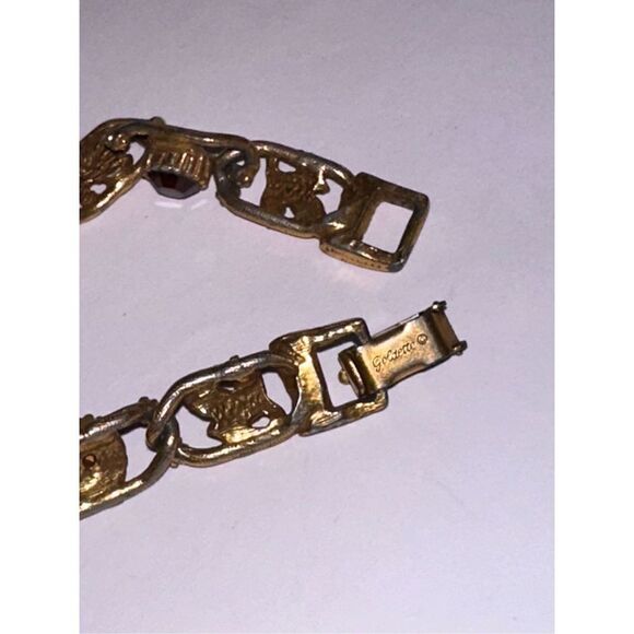 Vintage 1960's GOLDETTE Charm Link Bracelet RUBY STONES Links GOOD VINTAGE CONDI - Picture 4 of 7